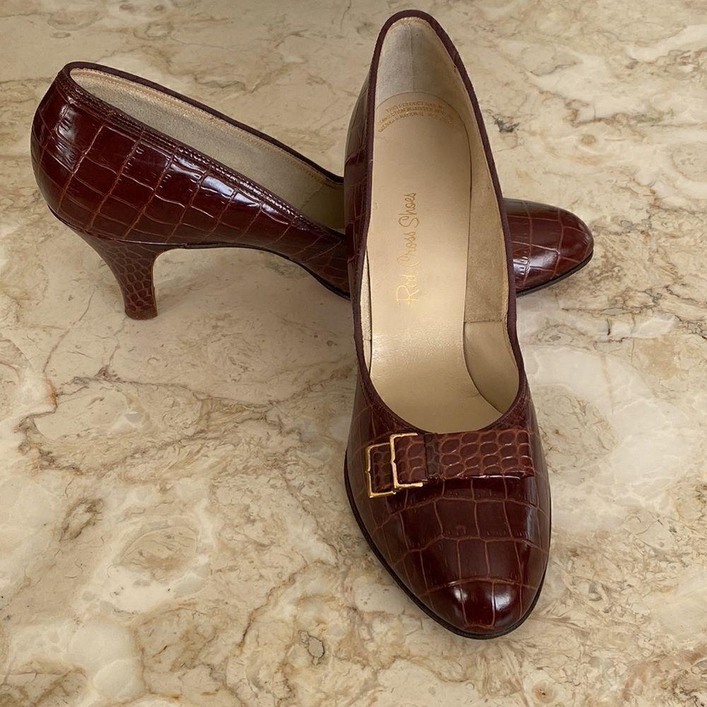 1950’s Vintage Red Cross Shoes Croc Embossed Leather